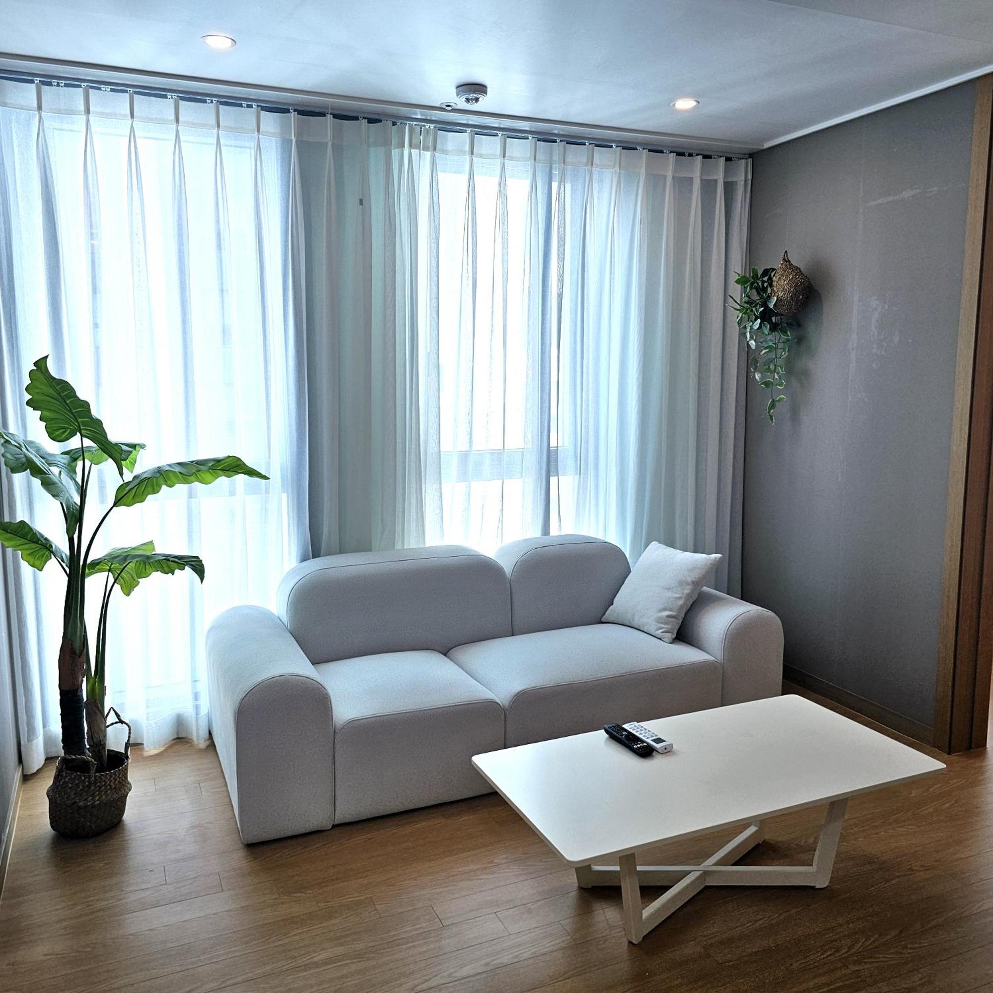 Raviens라비앙즈 Hotel Busan Buitenkant foto